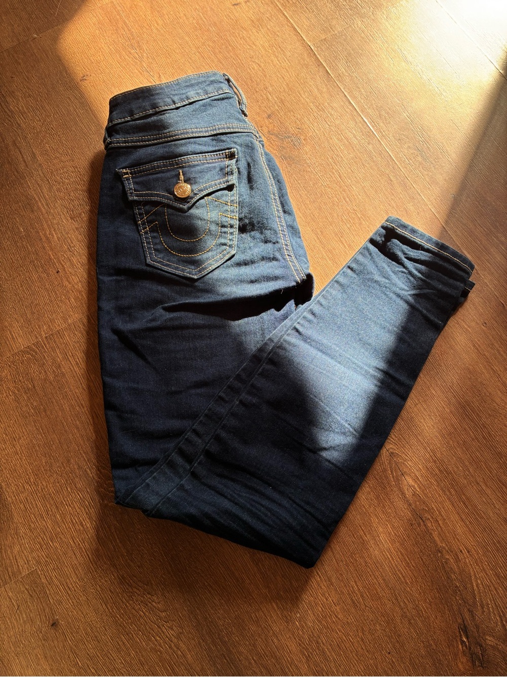 True Religion Dark Indigo Mid-Rise Jennie Curvy Skinny Jeans - Picture 12 of 14